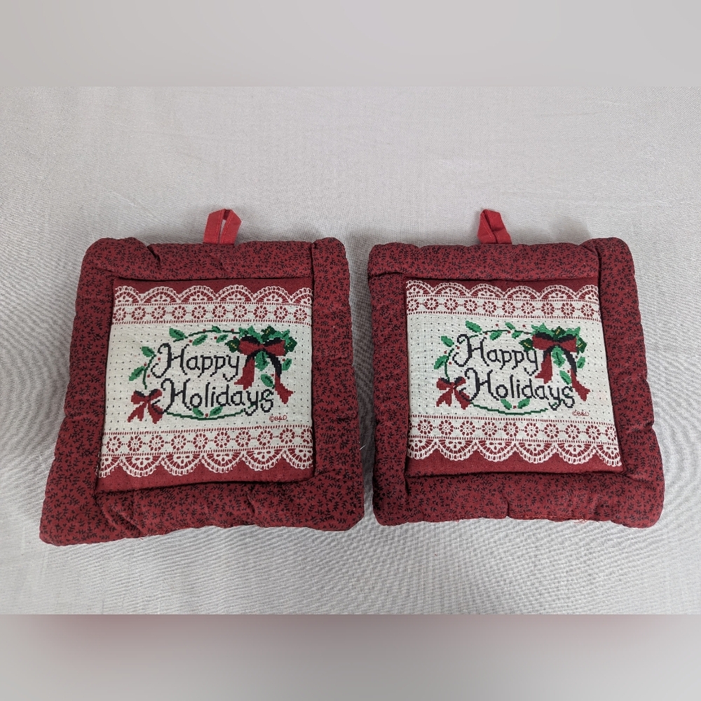 B & D Vintage Christmas Potholders Happy Holidays Quilted Red White Lace Bow